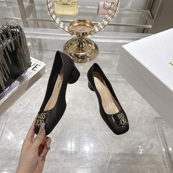 20251127171540980 270